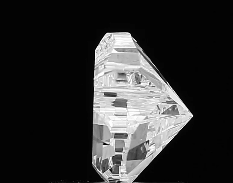 Diamond angle view 3